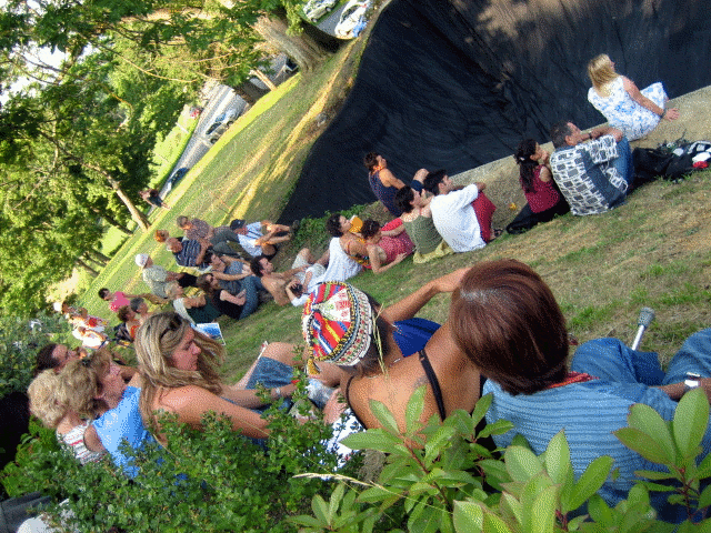 Concert en piscine.